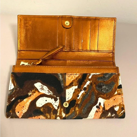 Authentic Missoni wallet - Picture 3 of 13